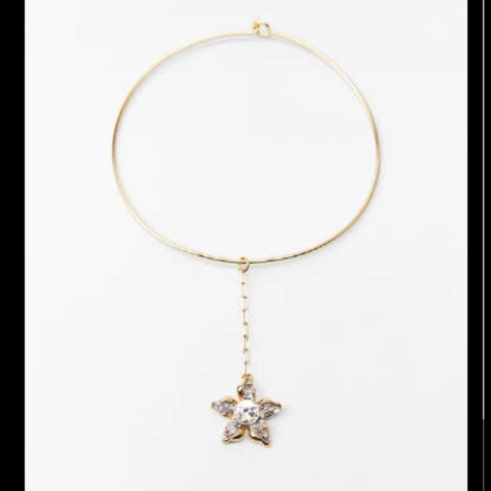 RHINESTONE STAR CHOKER
